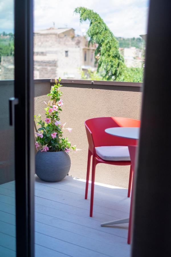 Ollen Apartments Aeroporto di Catania Fontana Rossa Esterno foto